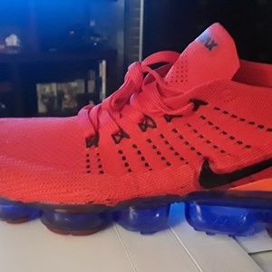 Red Vapormax